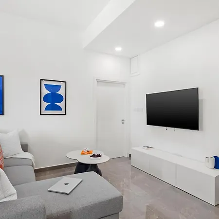 Theon Urban By Nomads Apartment Paphos
