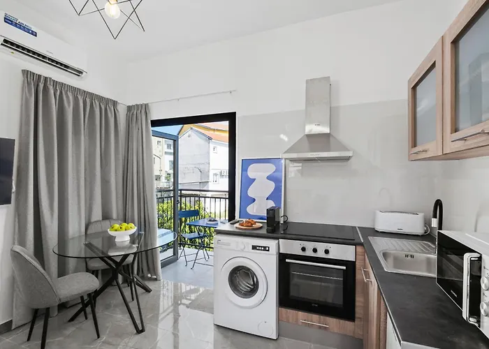 Theon Urban By Nomads Apartmán Paphos