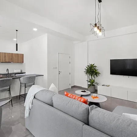 Apartament Theon Urban By Nomads Pafos