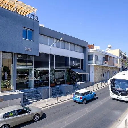 شقة Theon Urban By Nomads *